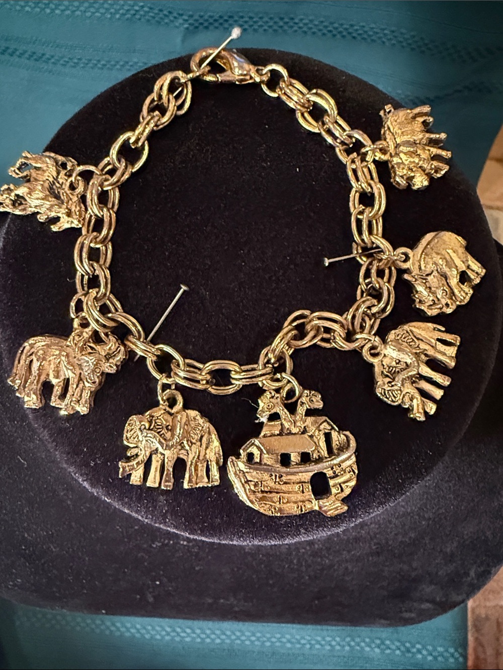 Gold Elephant Noah’s Ark Bracelet for Women - Playful Gold-Tone Charm Chain